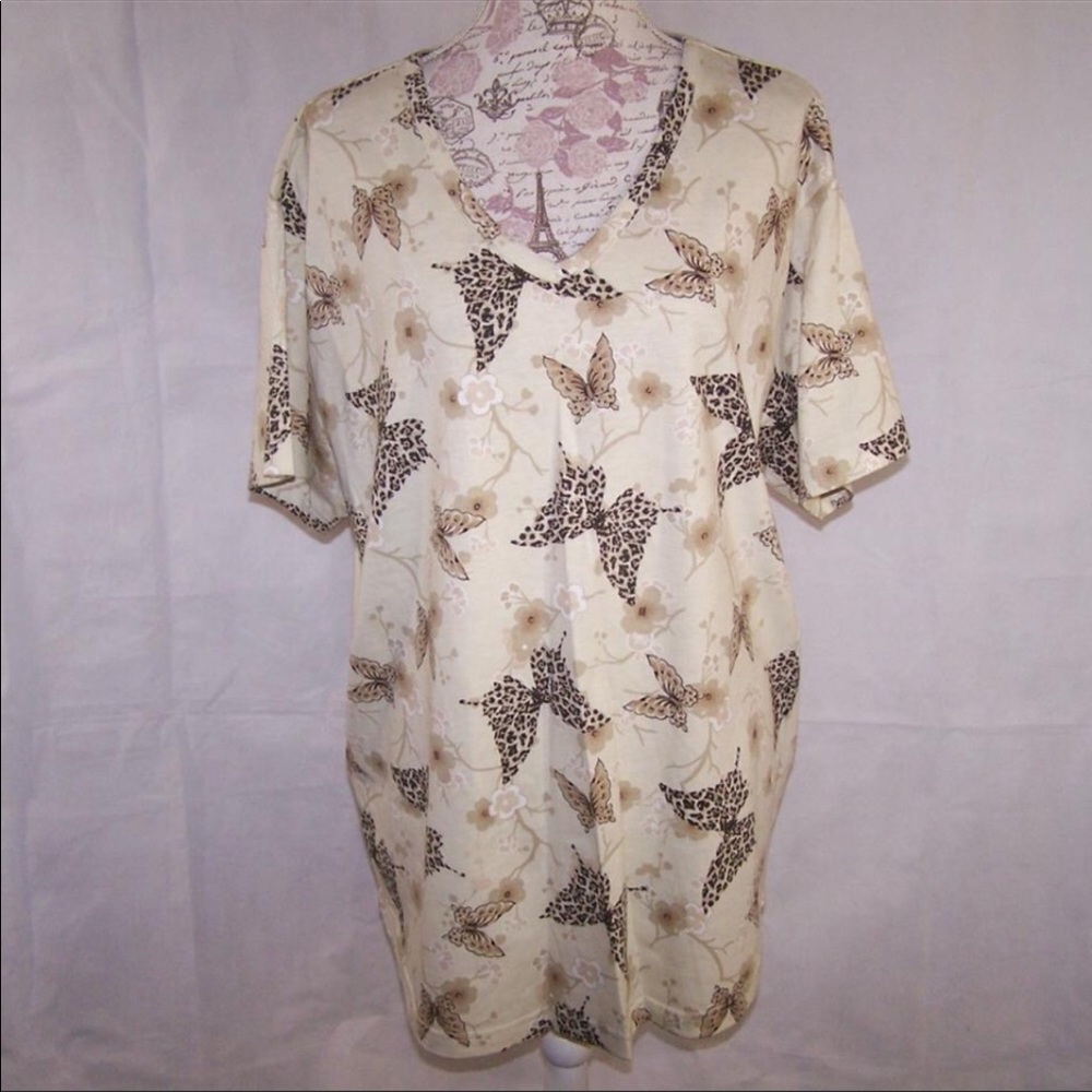 FASHION BUG’s Butterfly Knit Top-Women’s Plus 1X